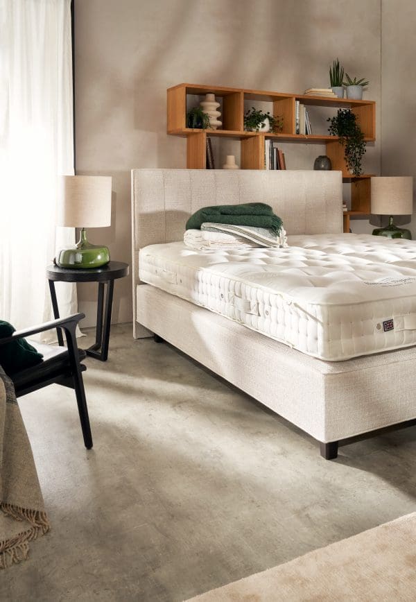 Vispring Baronet Superb Sprung Edge Divan Set