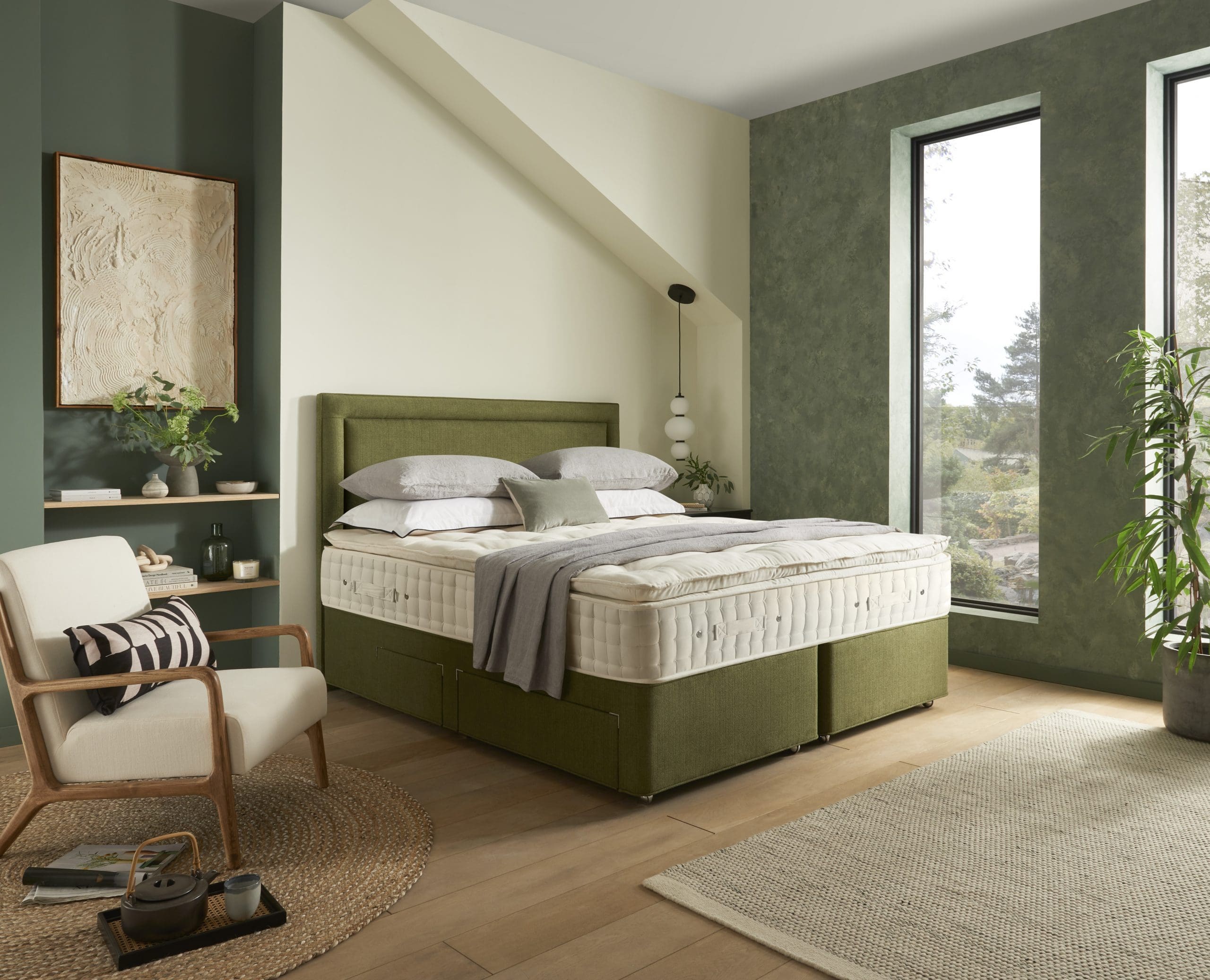 Hypnos Pillow Top Luxe Deep Pocket Sprung Firm Edge Divan Set