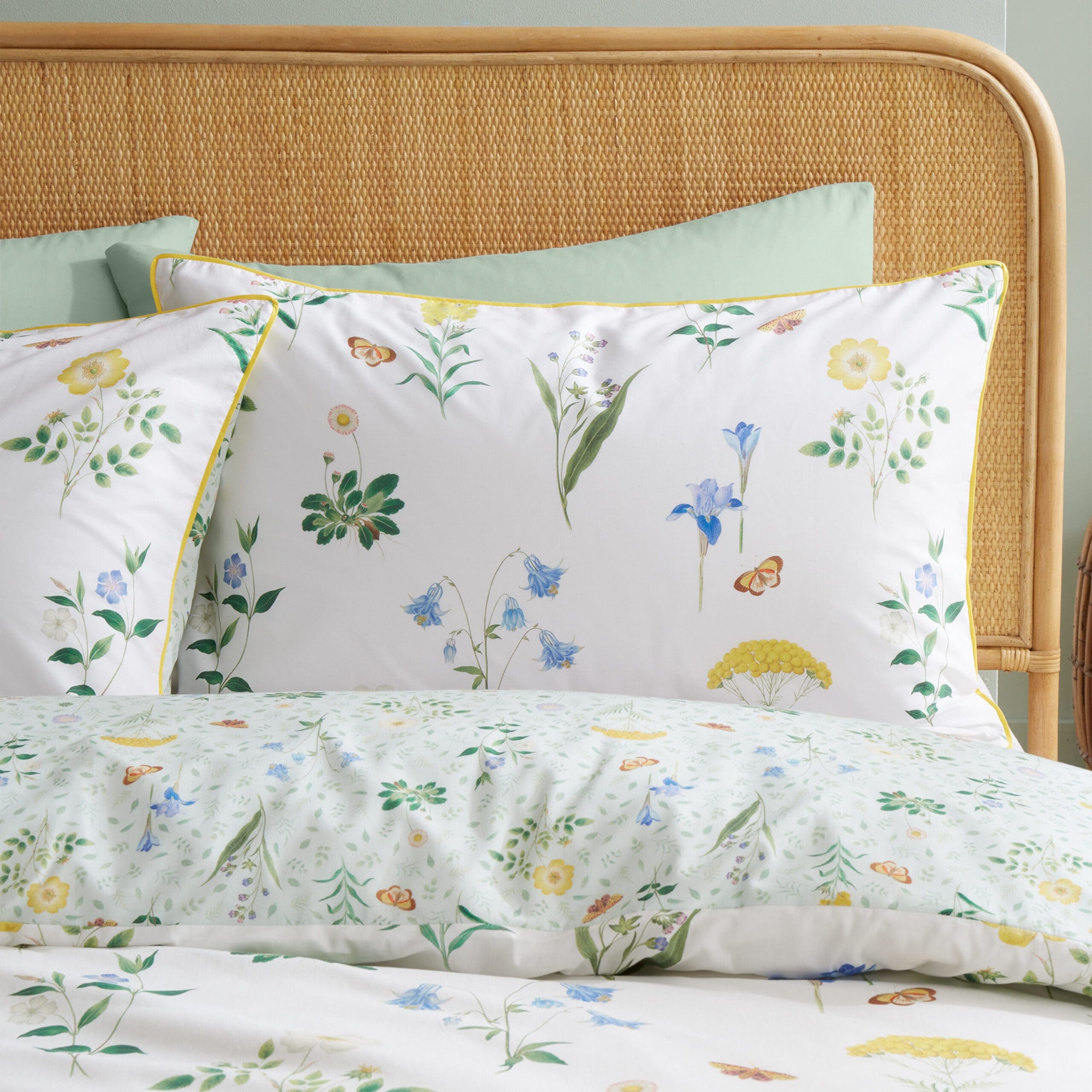 RHS Botanical Cottage Garden Duvet Set Superking - Image 3