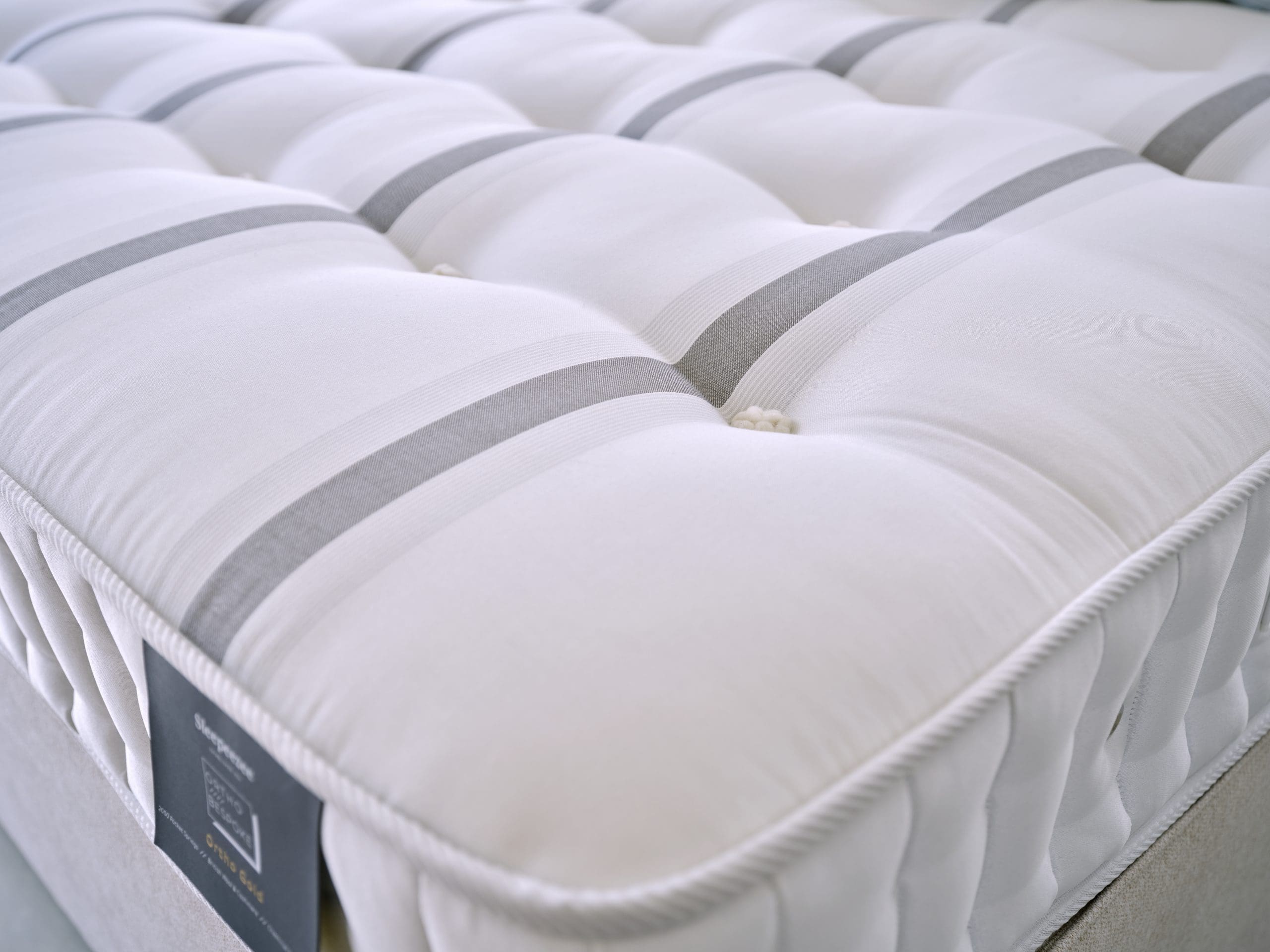 Sleepeezee Ortho Bespoke Silver Platform Top Divan Set - Image 4