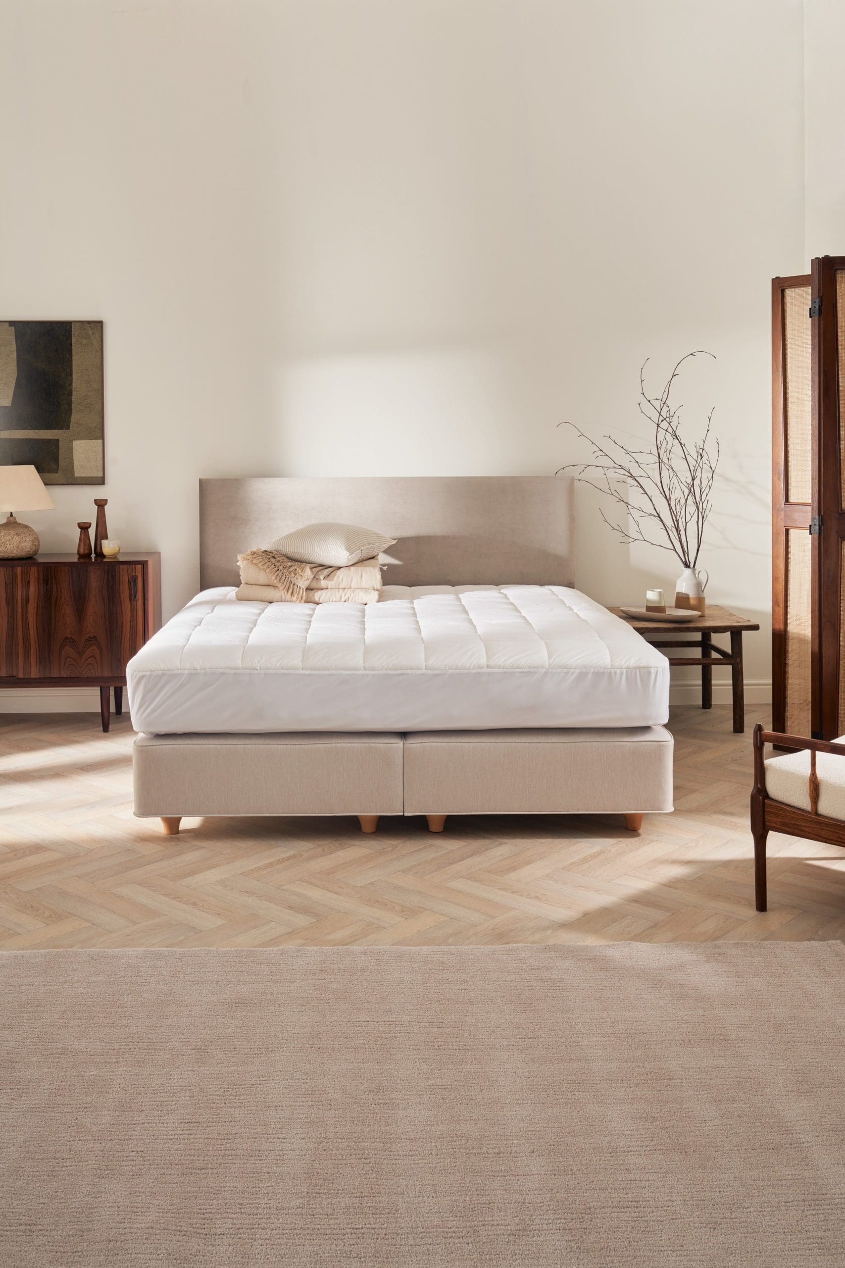 Vispring Luxury Skirted Mattress Protector - Image 3