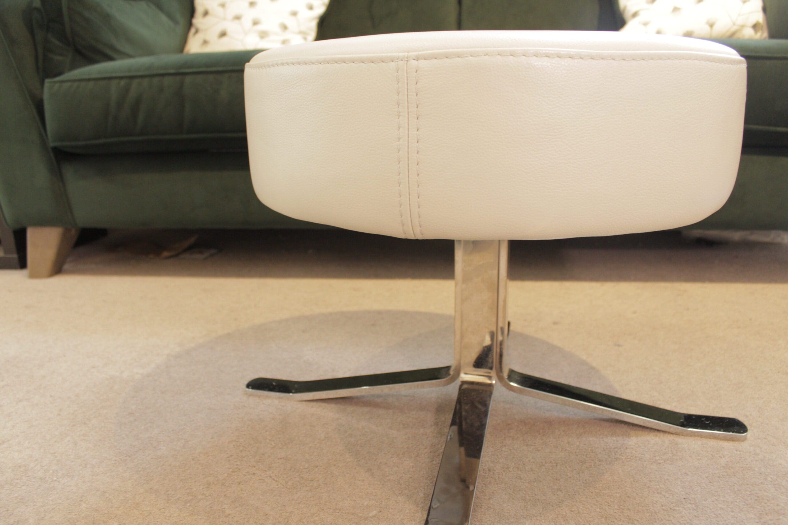 Ex Display - Fama Lenny Footstool in Dalmata Leather In Colour Cream - Image 3