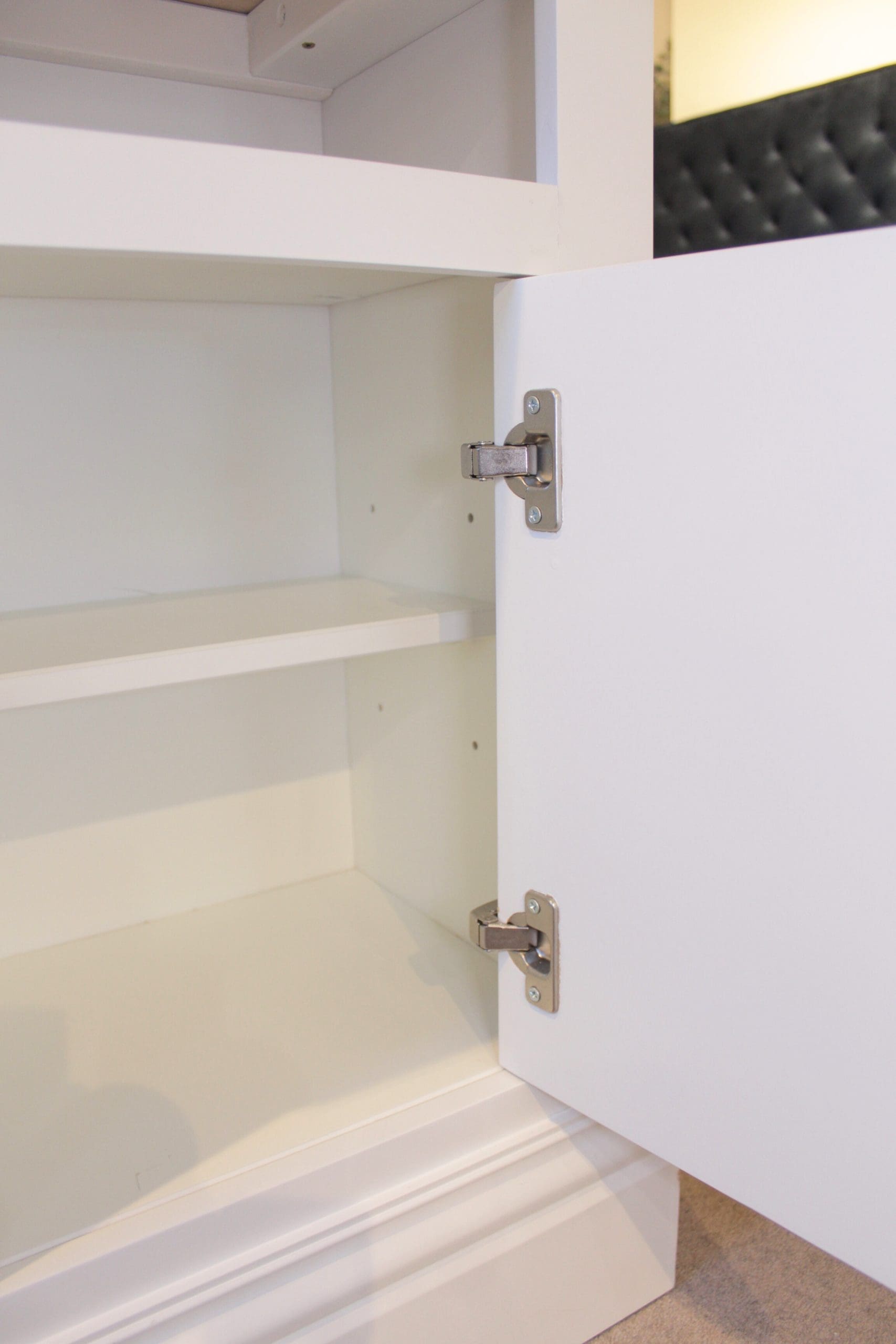 Ex Display - New England Small One Door Open Shelf Bedside Cabinet - Image 2