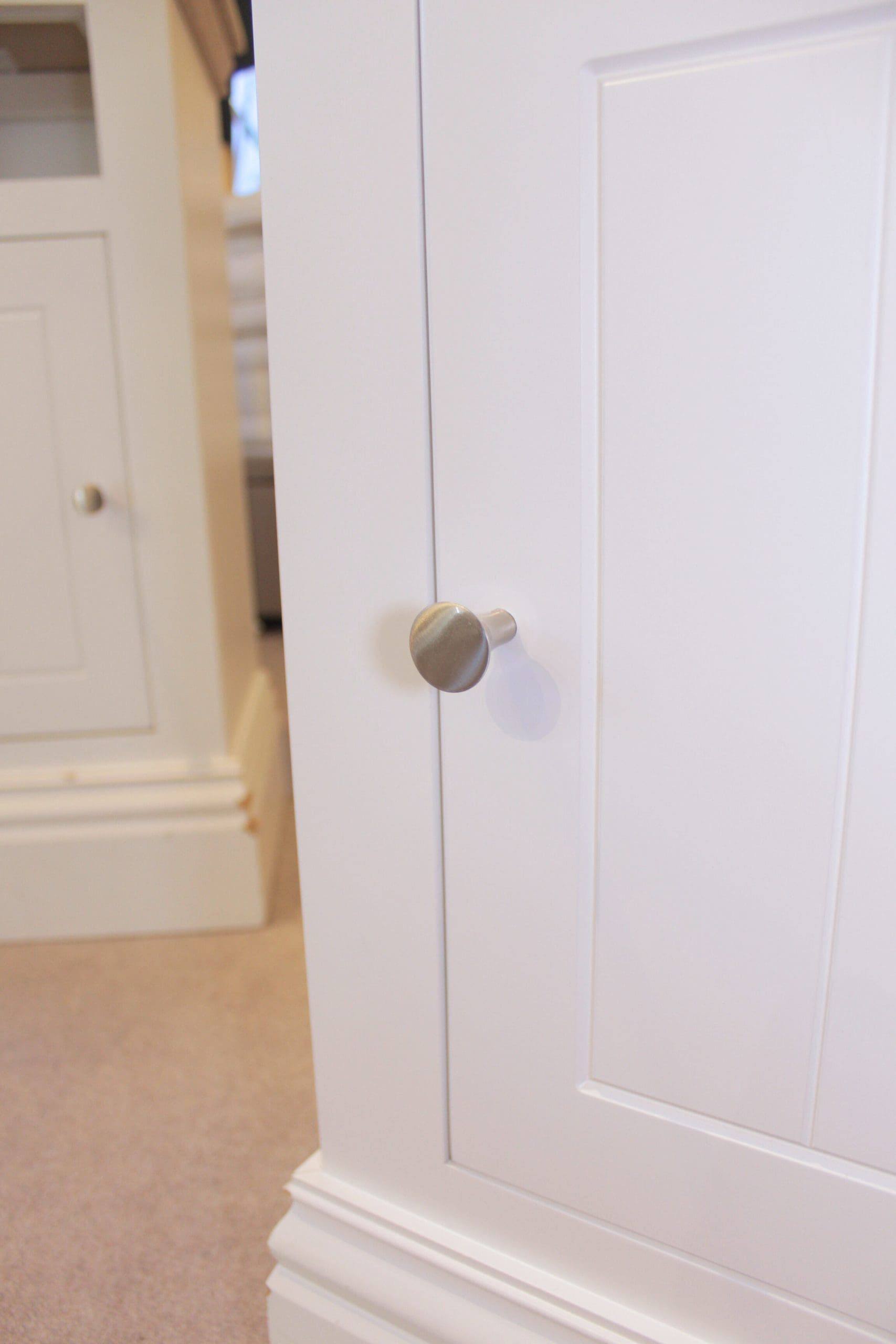 Ex Display - New England Small One Door Open Shelf Bedside Cabinet - Image 11