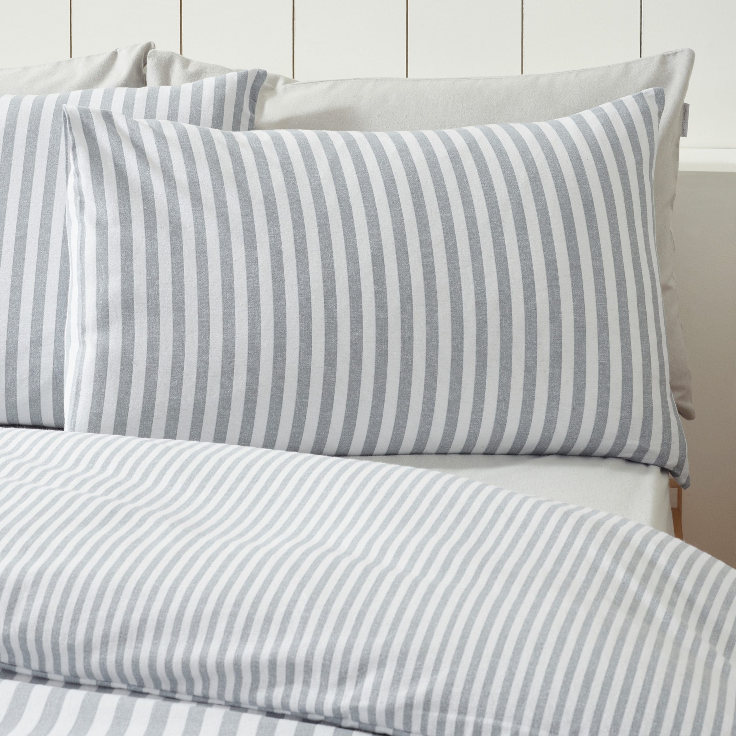 Catherine Lansfield Brushed Stripe Silver Duvet Set Single - Image 2