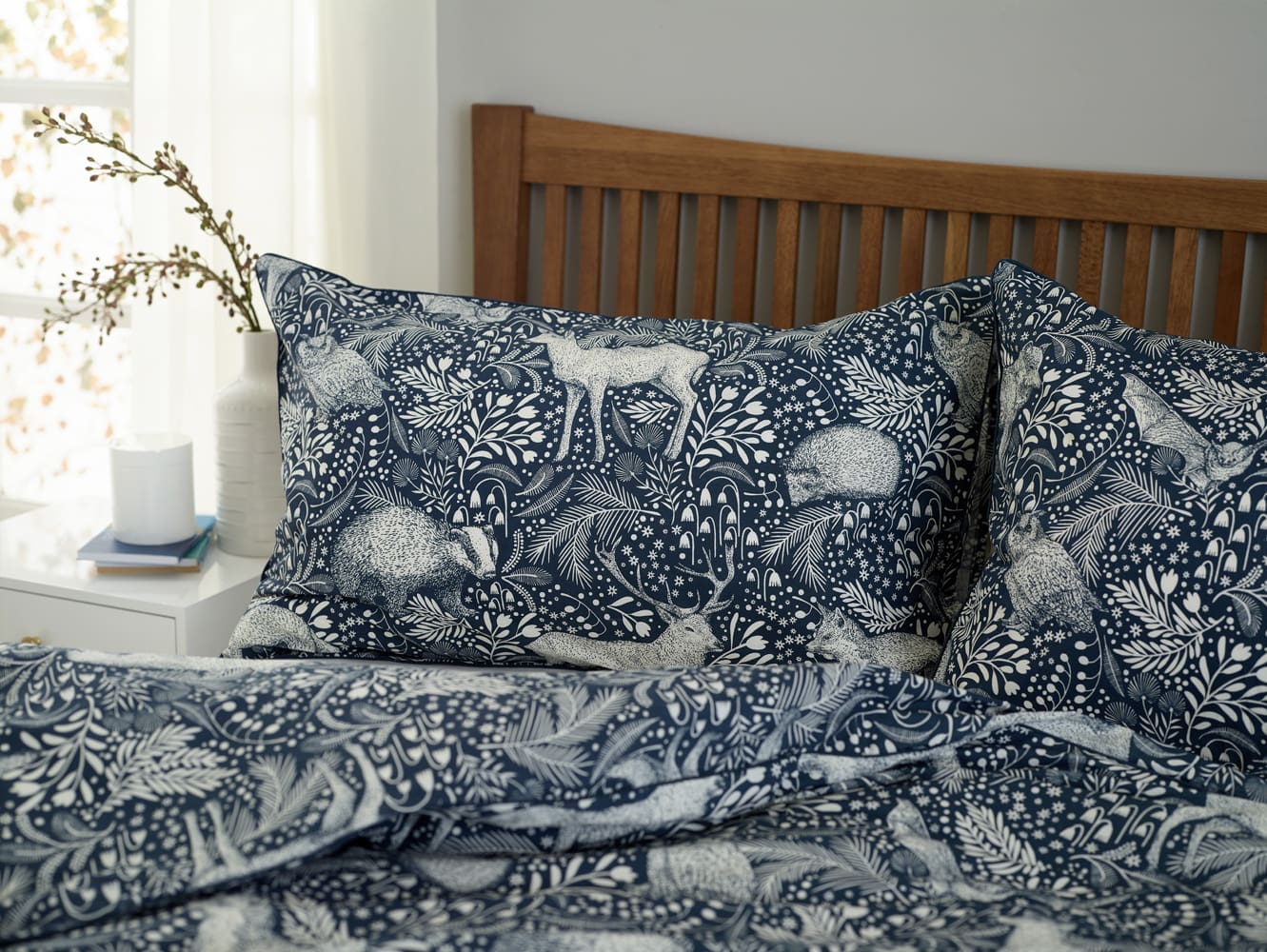 Deyongs Woodland Folk Navy Duvet Set King - Image 3