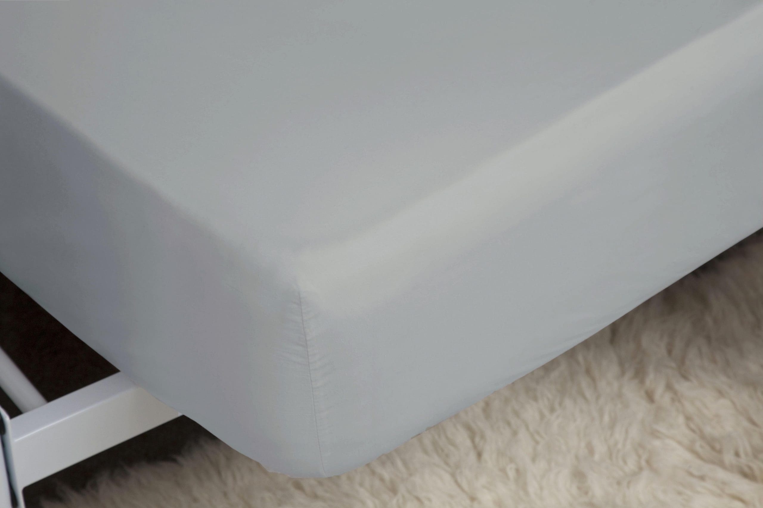 Belledorm 300TC Bamboo Platinum Fitted Sheet Double