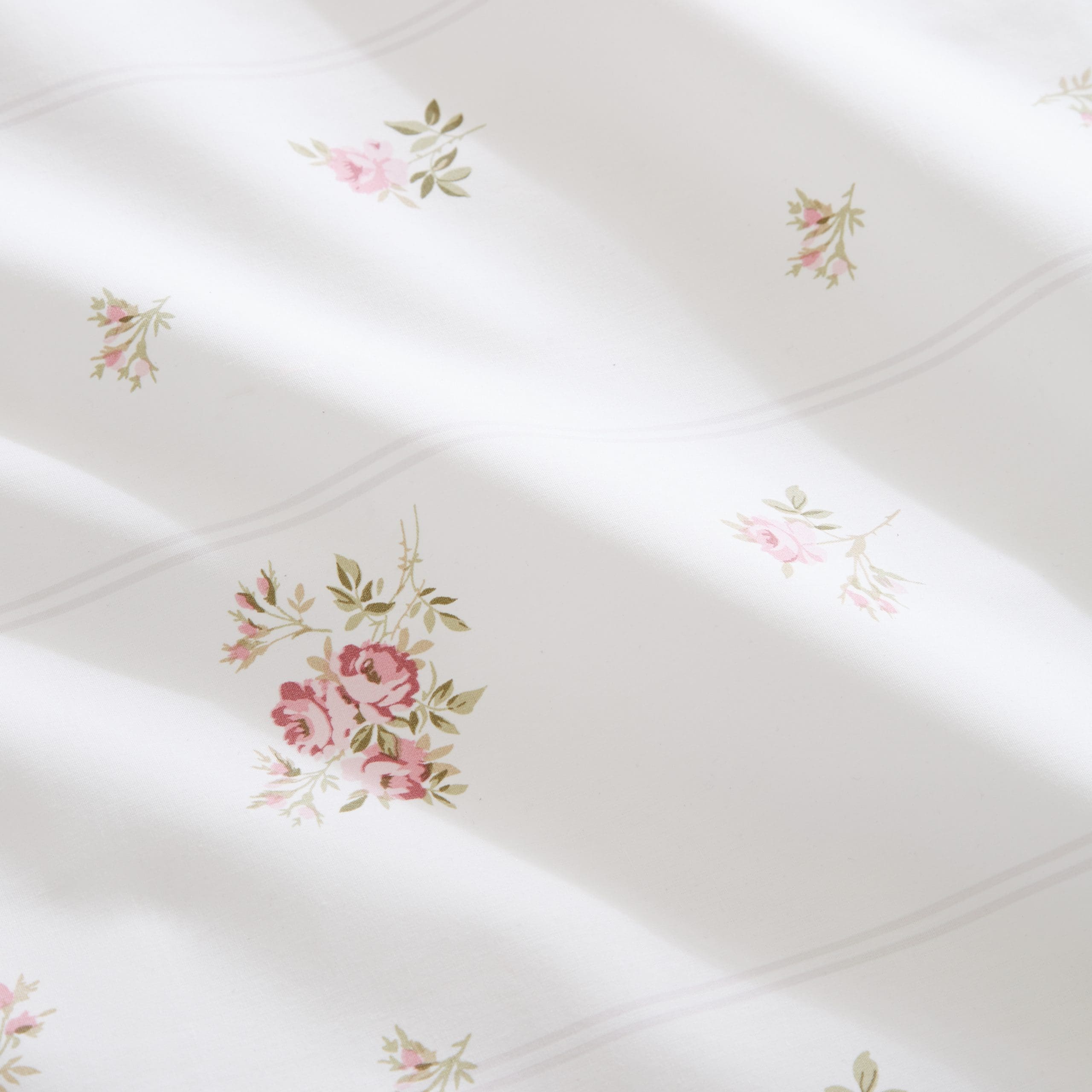 Bianca Vintage Rosebud Lace Duvet Set - Image 4